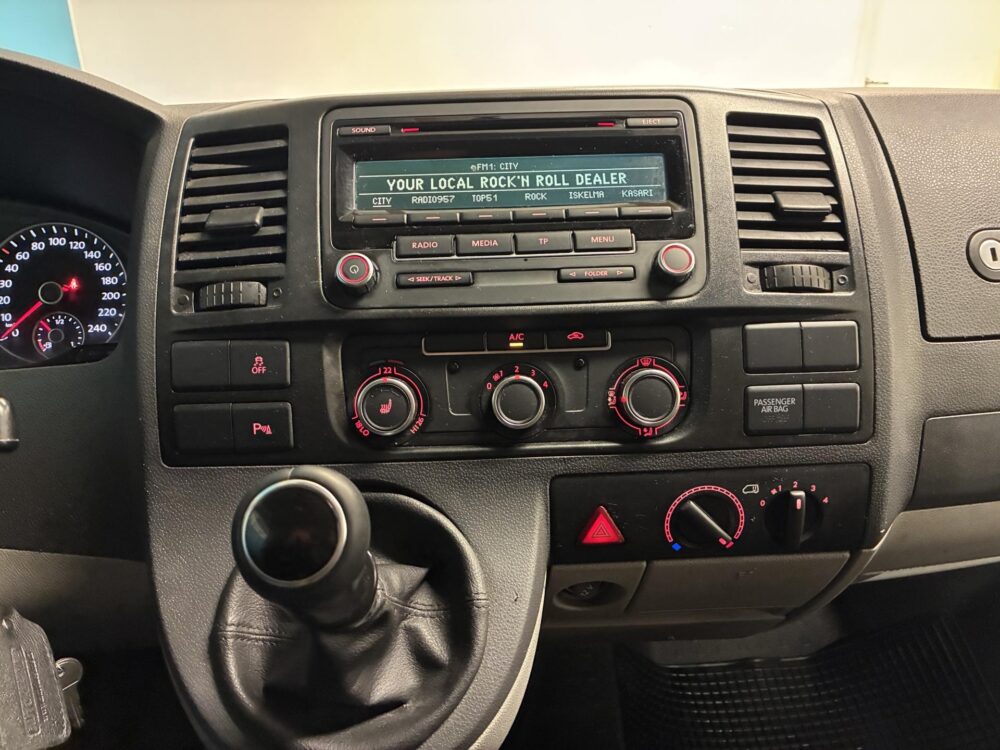 Volkswagen Transporter 12