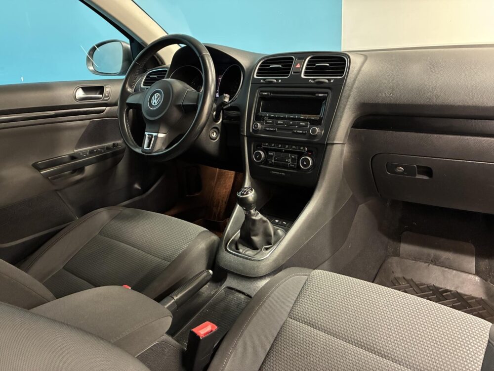 Volkswagen Golf 12