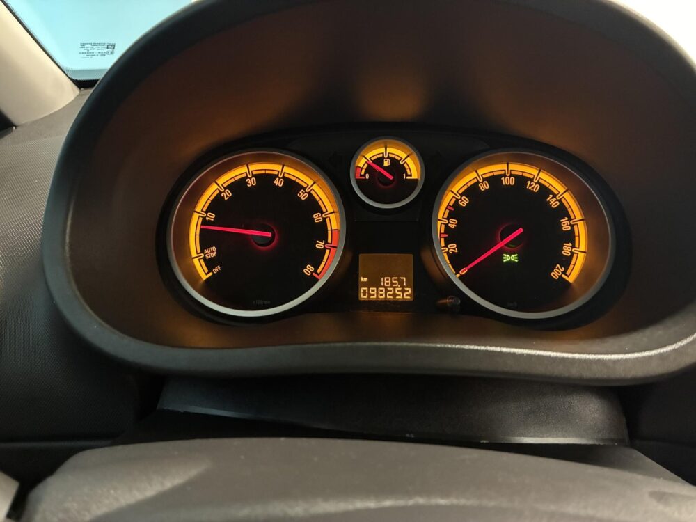 Opel Corsa 14