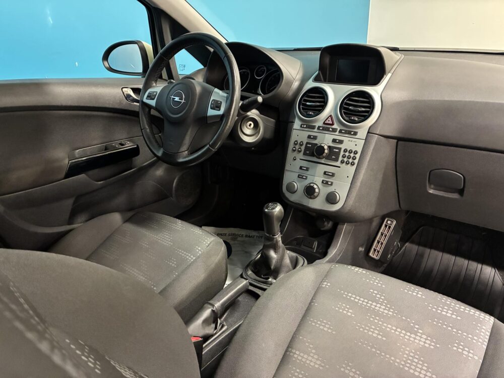 Opel Corsa 12