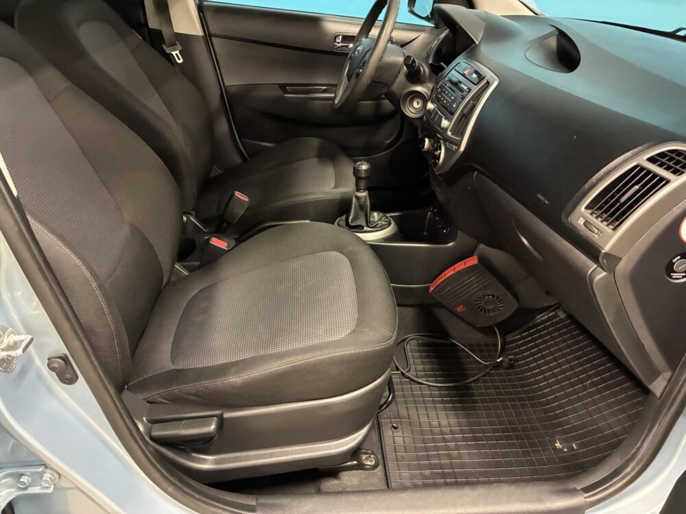 Hyundai i20 9