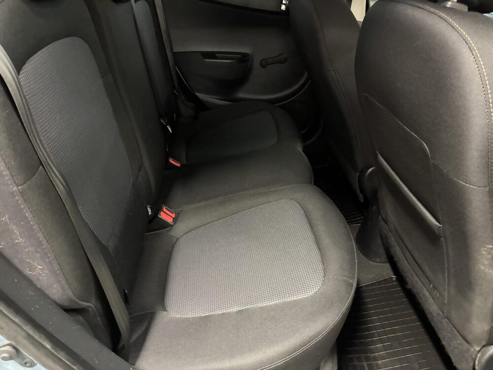 Hyundai i20 10