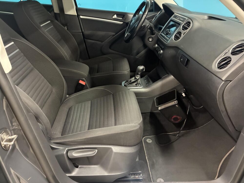 Volkswagen Tiguan 9