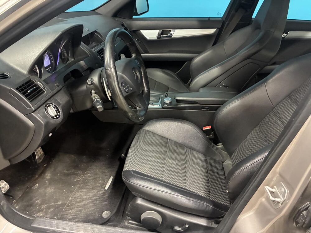 Mercedes-Benz C 63 AMG 8