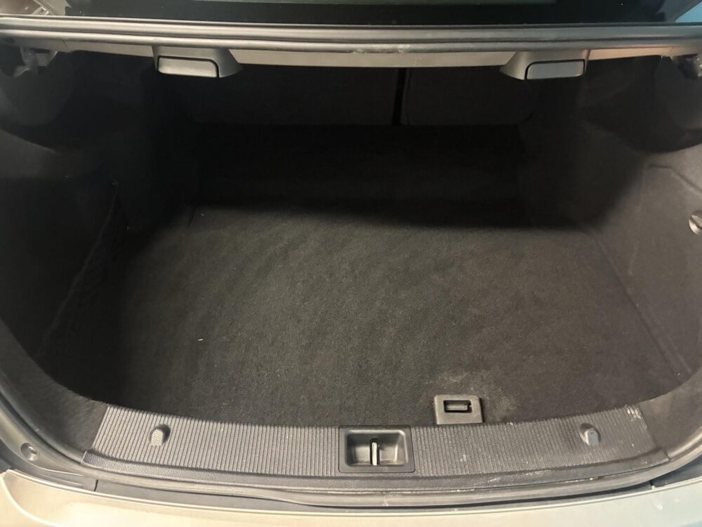 Mercedes-Benz C 63 AMG 21