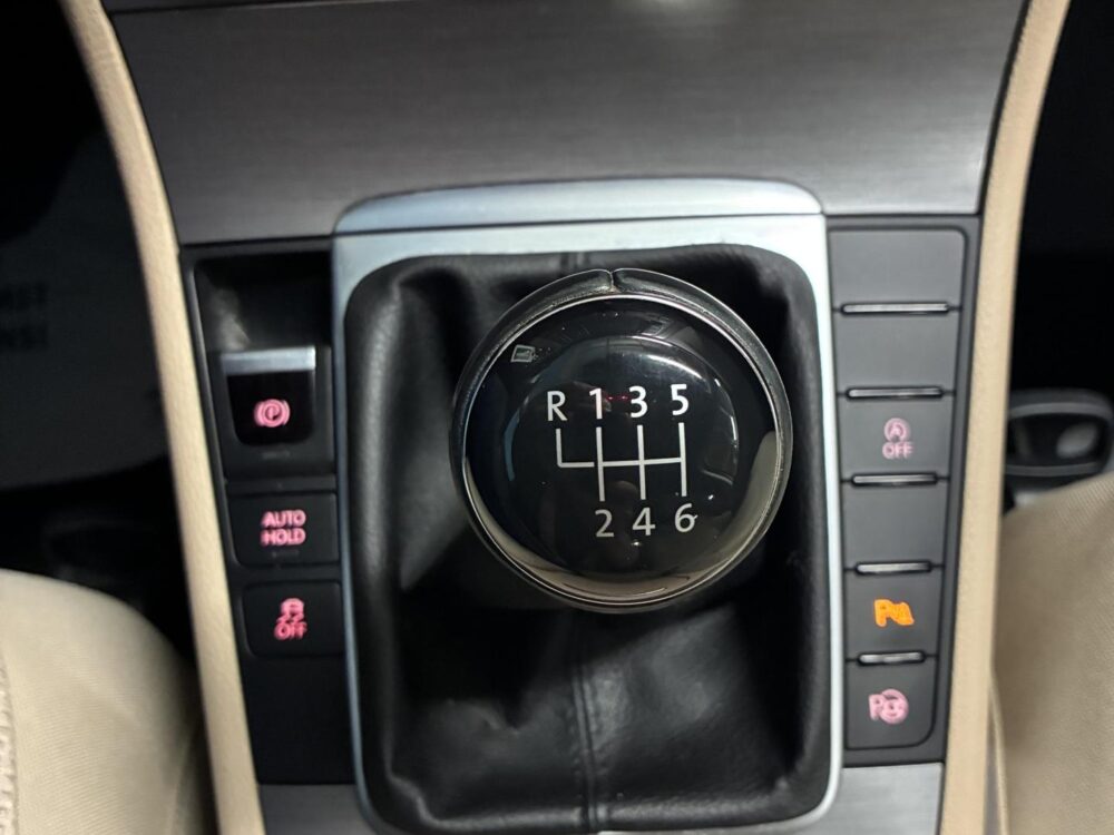 Volkswagen Passat 16