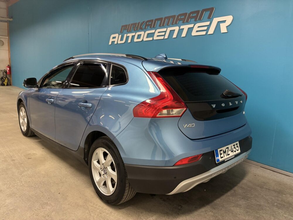 Volvo V40 Cross Country 3