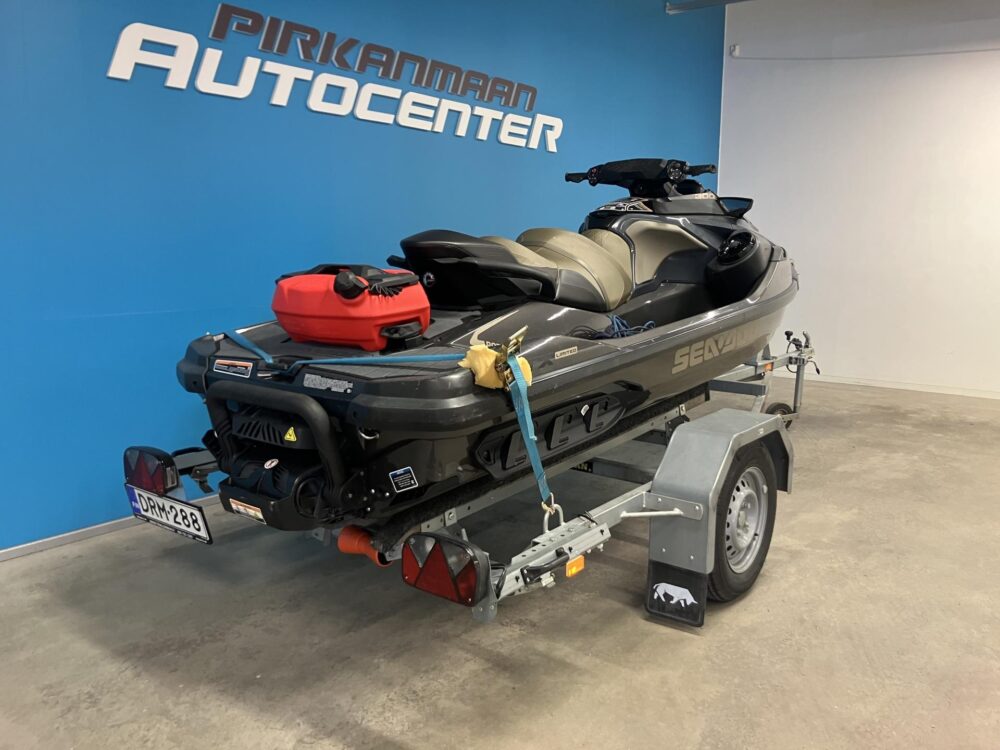 Sea-Doo GTX 300 Limited 6