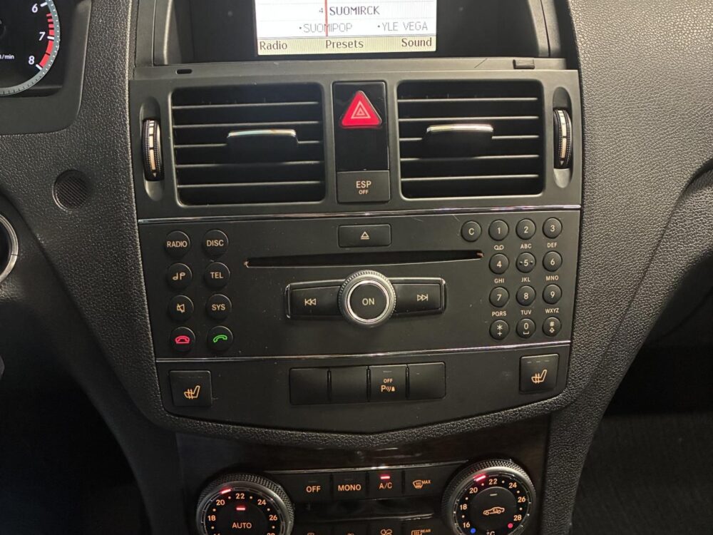 Mercedes-Benz C 15