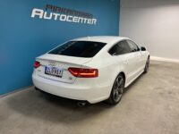 Audi A5 4
