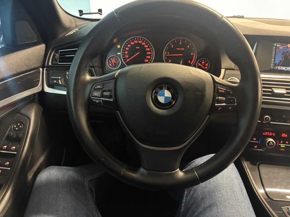 BMW 520 11