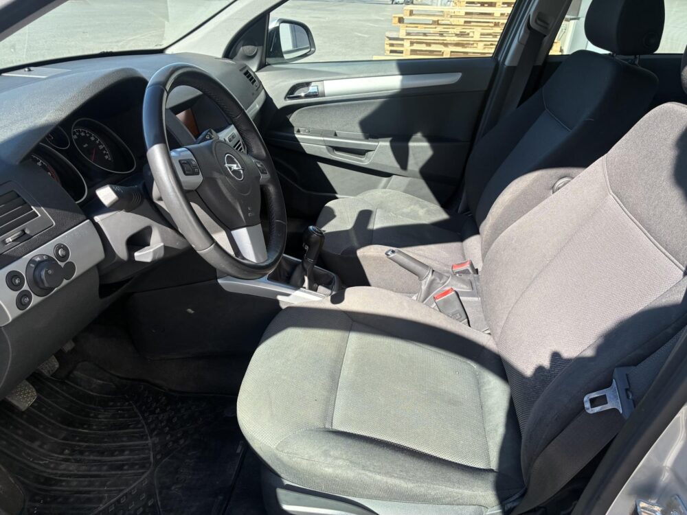 Opel Astra 4