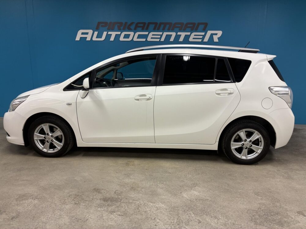 Toyota Verso 2
