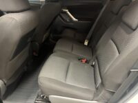 Toyota Verso 8
