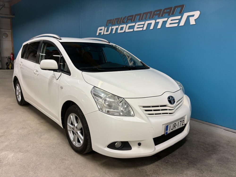 Toyota Verso 6