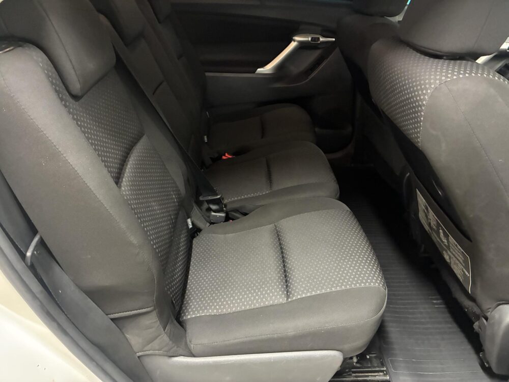 Toyota Verso 10