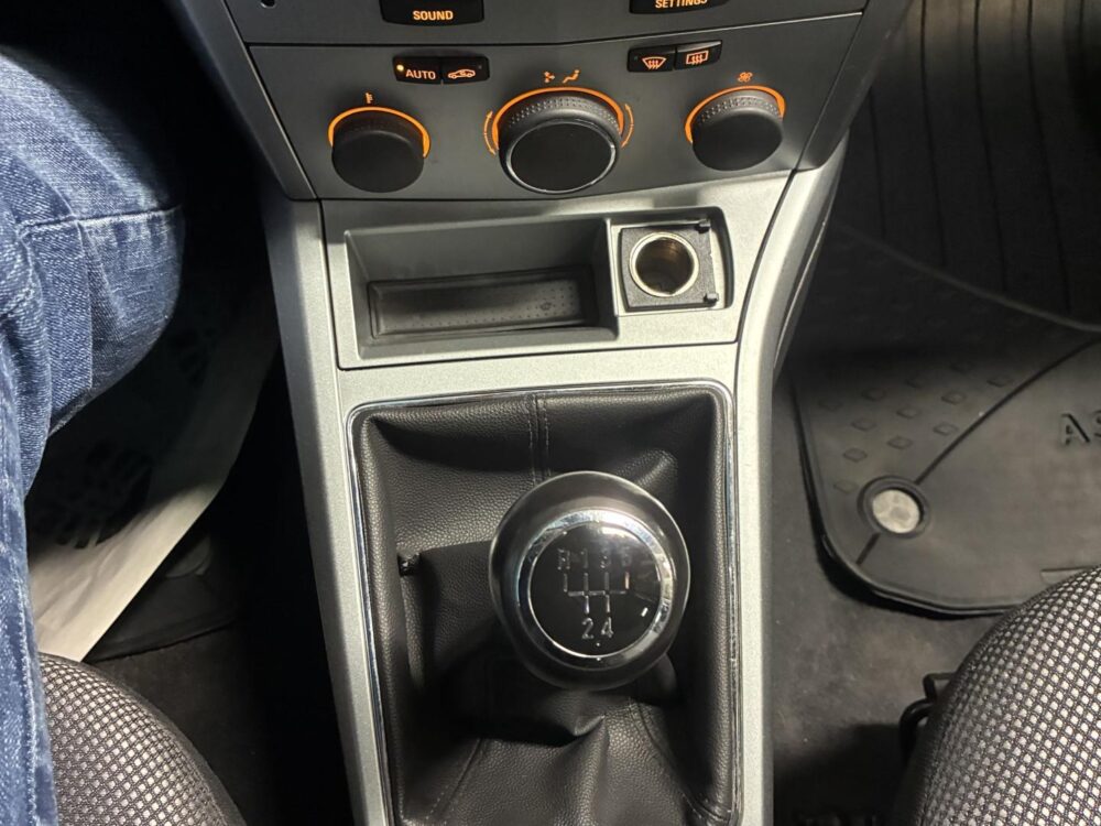 Opel Astra 16