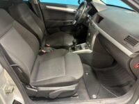 Opel Astra 9