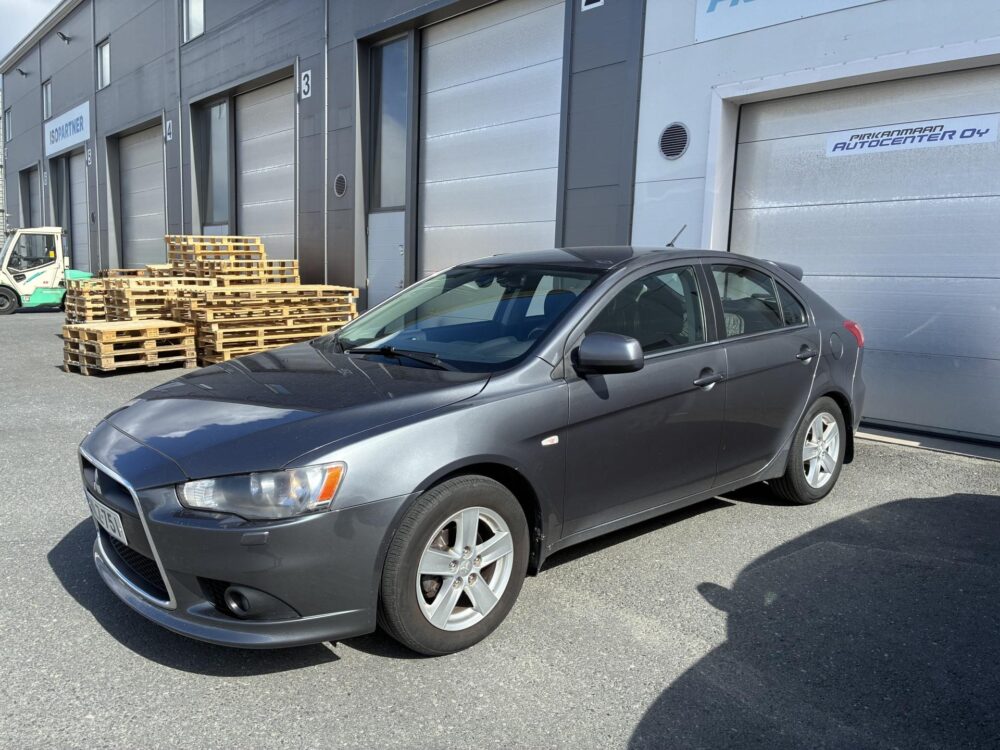 Mitsubishi Lancer 2