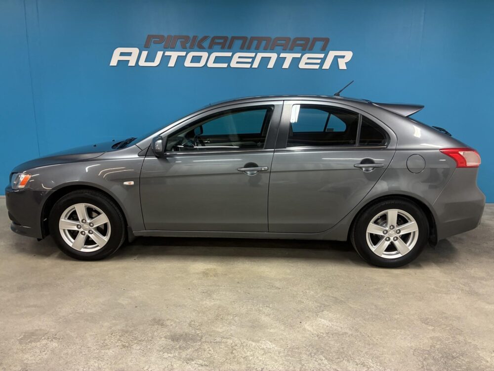 Mitsubishi Lancer 2