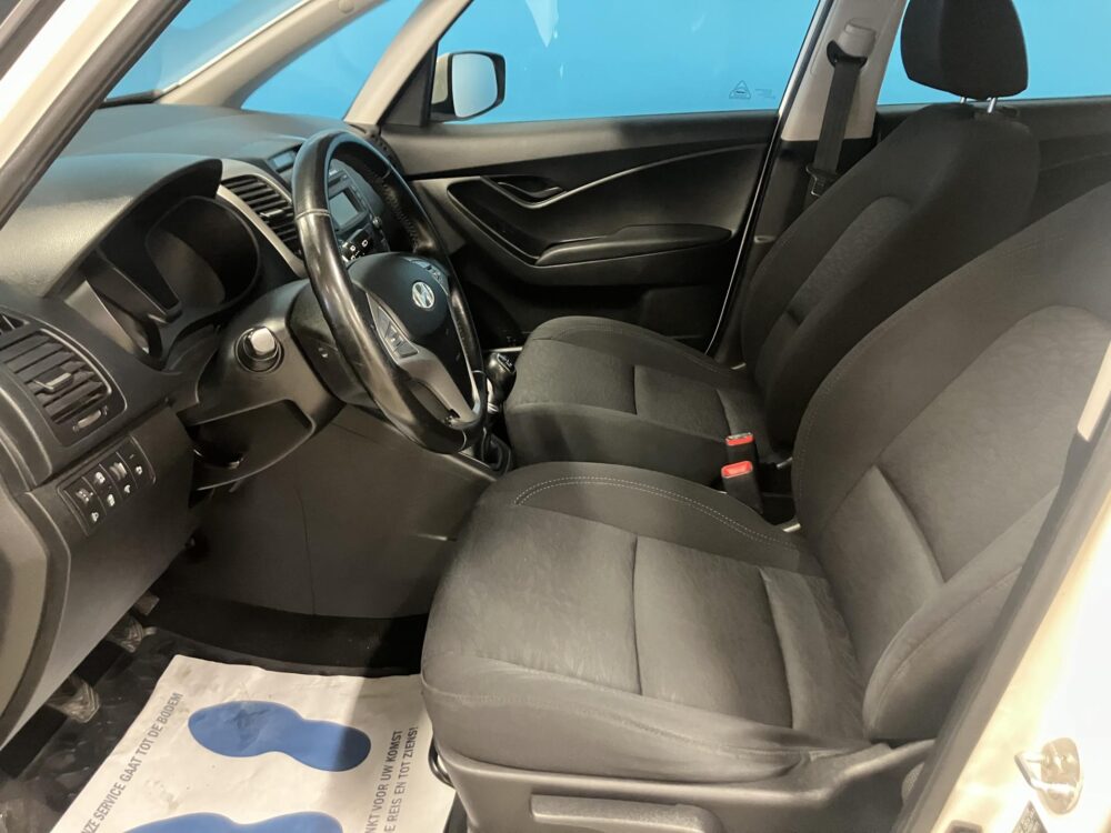Hyundai ix20 7