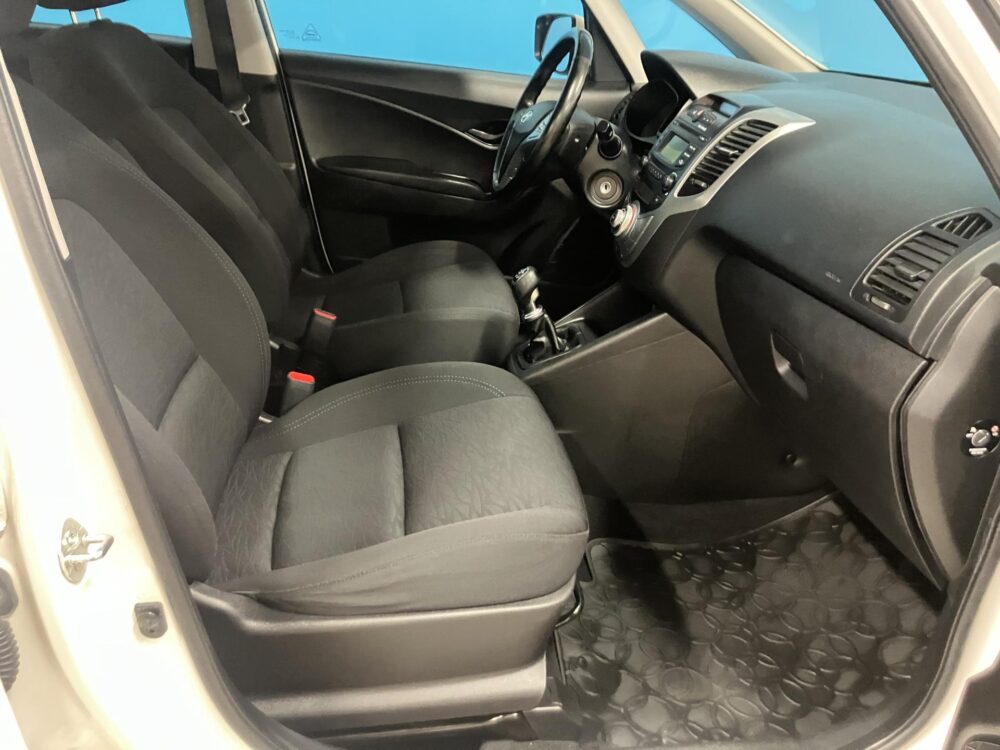 Hyundai ix20 9