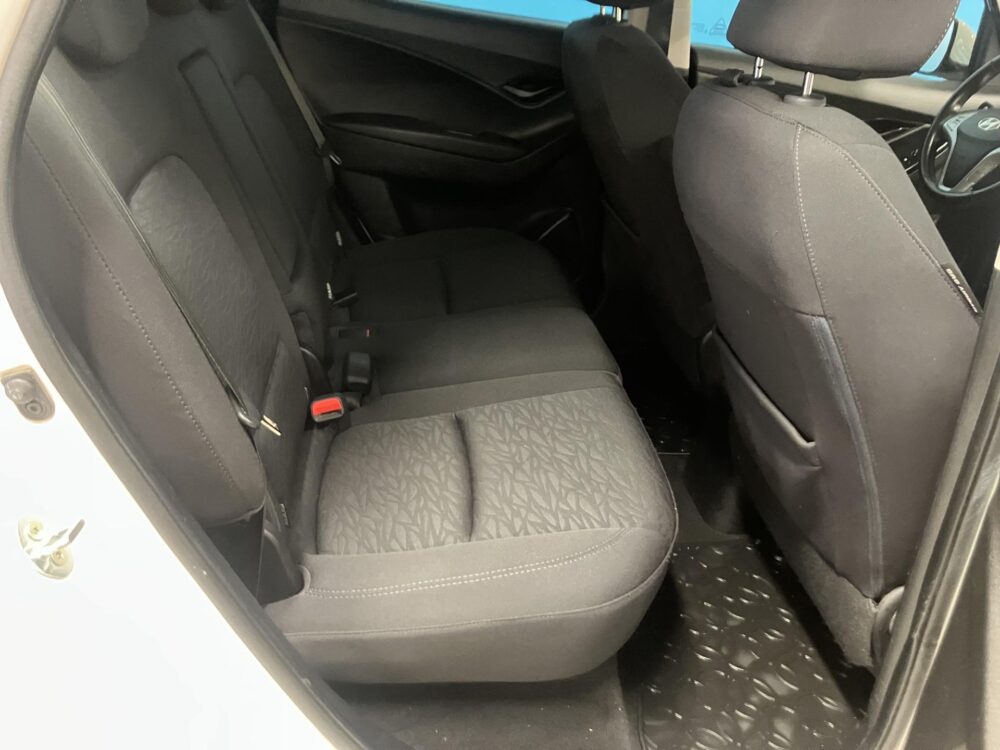 Hyundai ix20 10