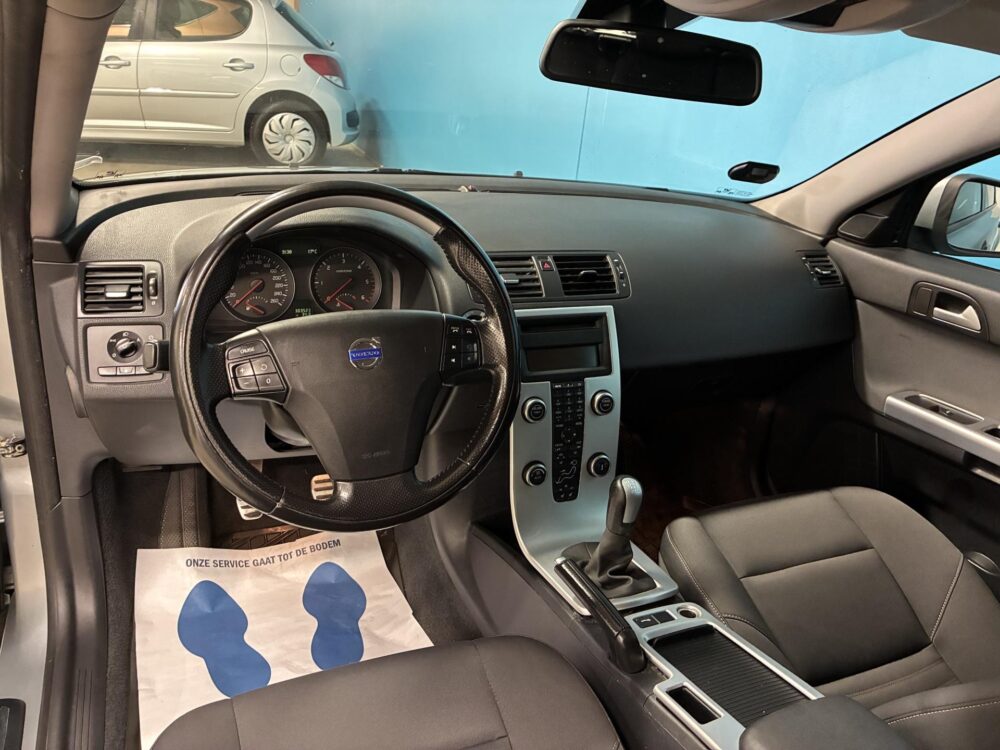 Volvo V50 13