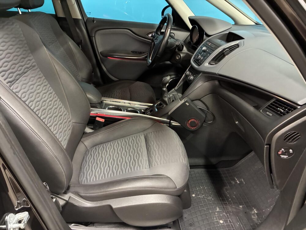 Opel Zafira Tourer 9