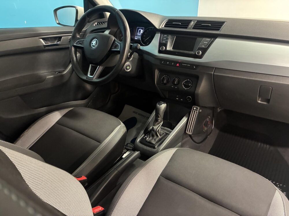 Skoda Fabia 11