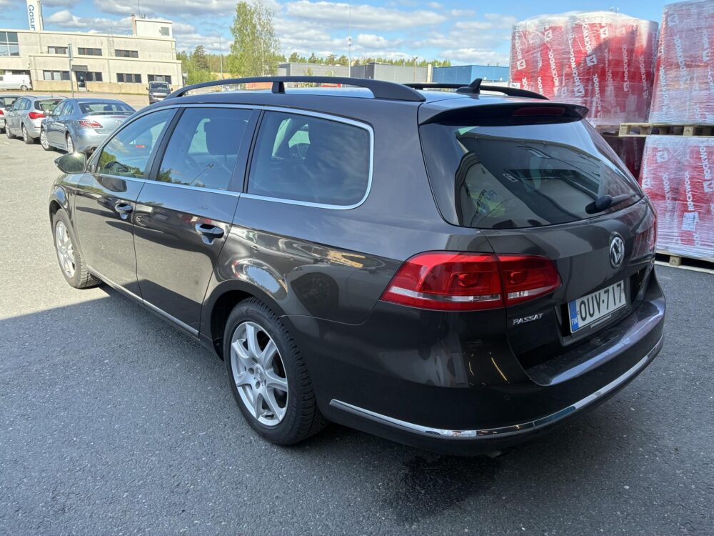Volkswagen Passat 2