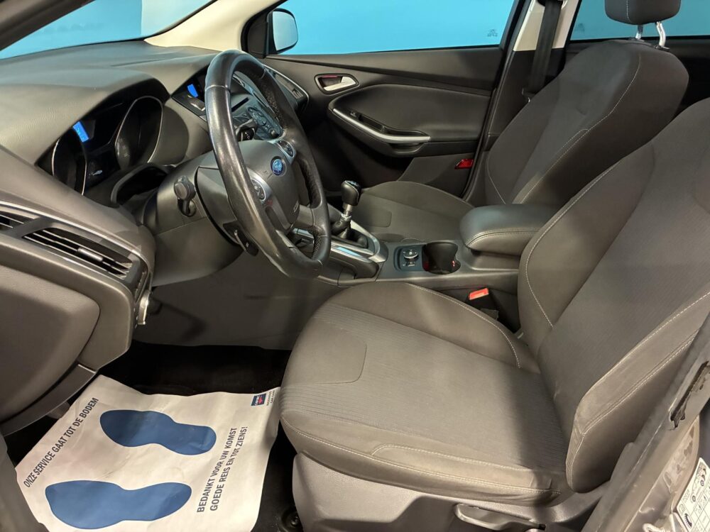 Ford Focus 7
