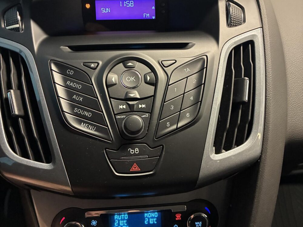 Ford Focus 16