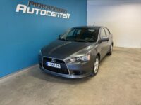Mitsubishi Lancer 1