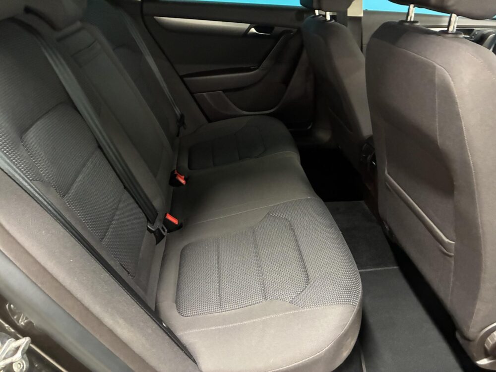 Volkswagen Passat 10