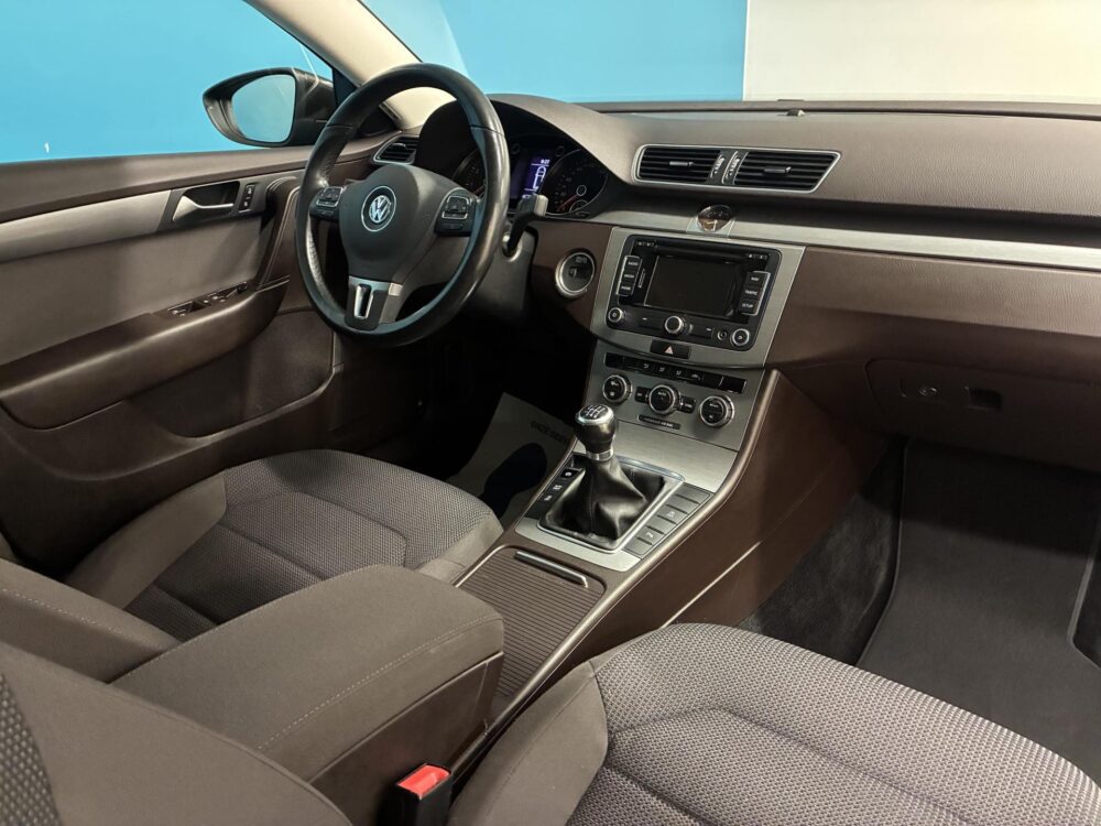 Volkswagen Passat 12