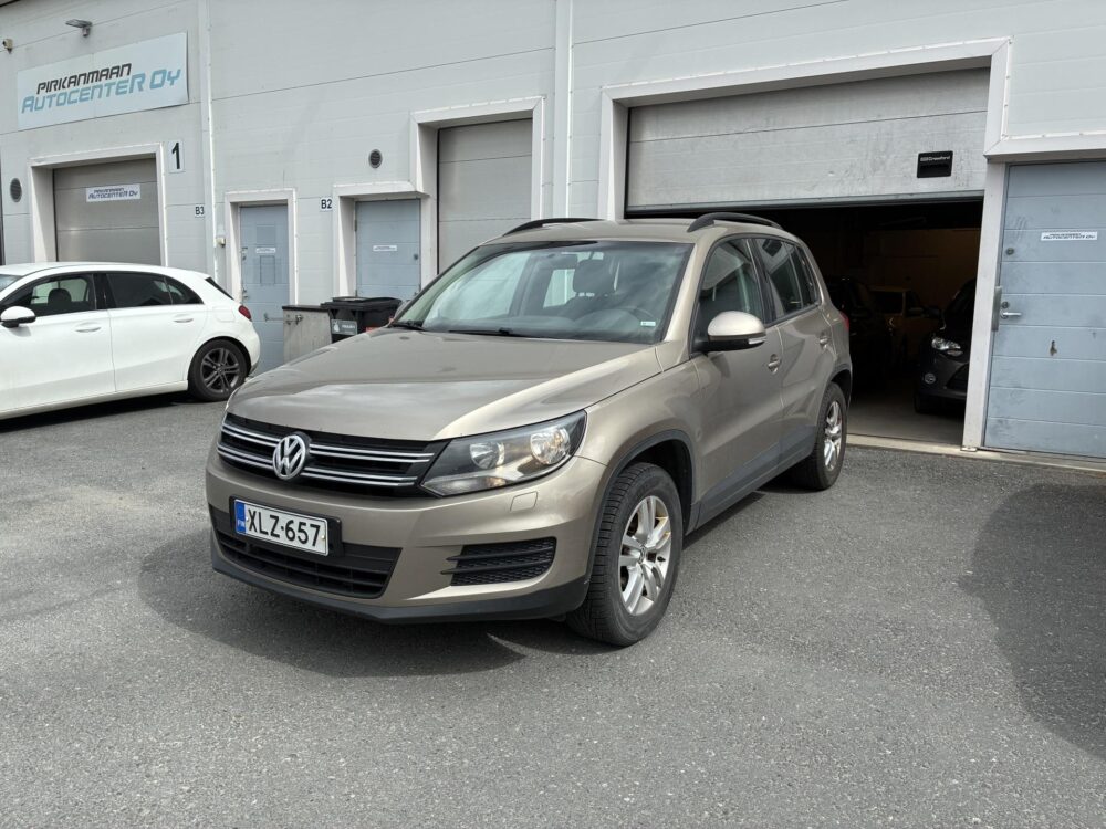 Volkswagen Tiguan 1