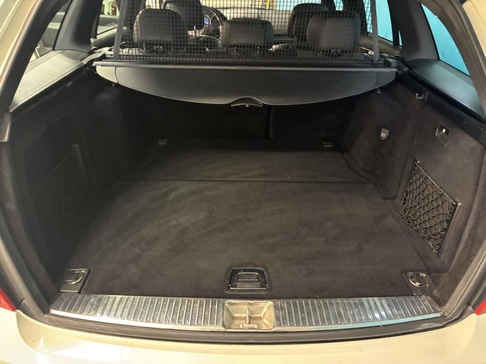 Mercedes-Benz C 17
