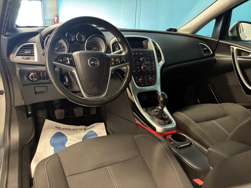 Opel Astra 13