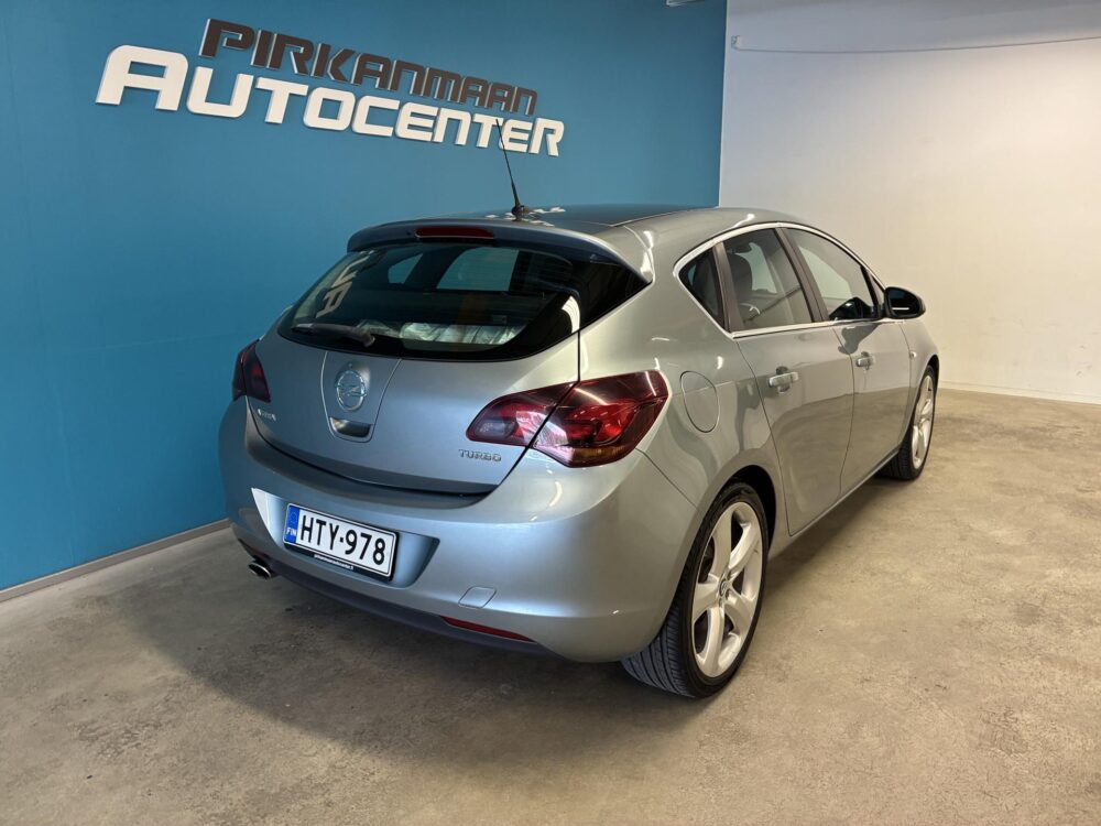 Opel Astra 4