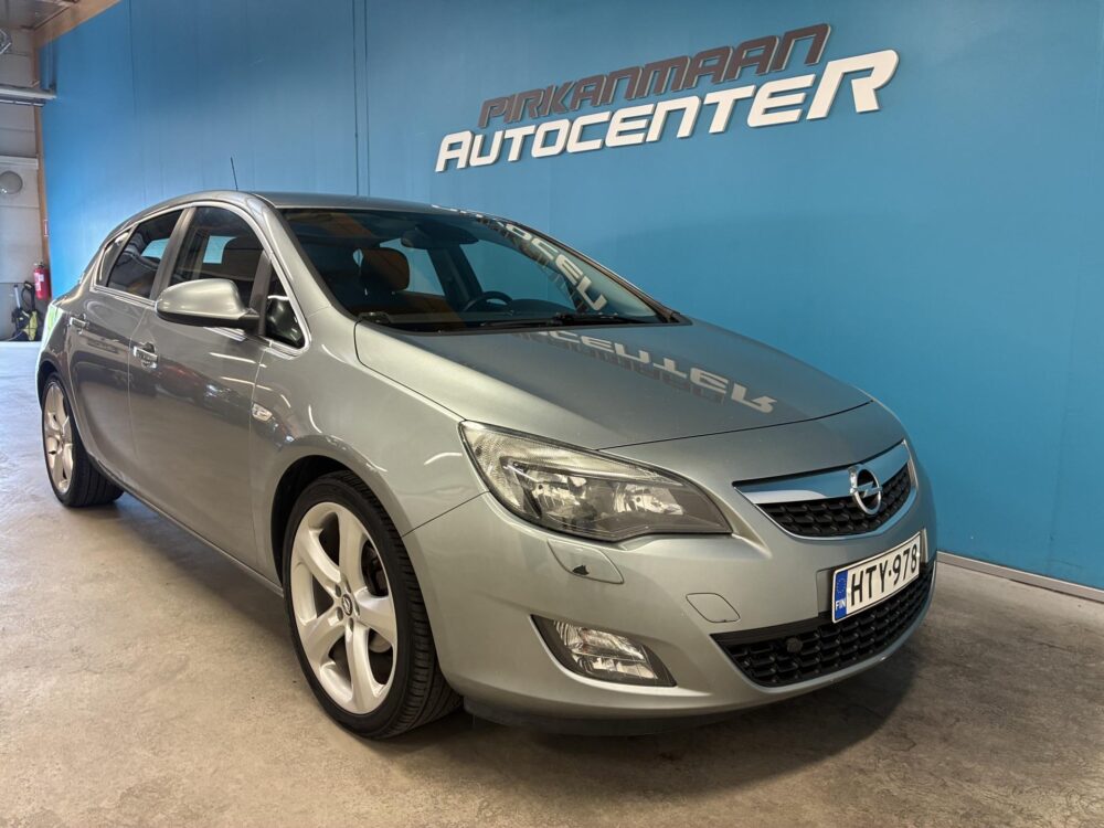 Opel Astra 6