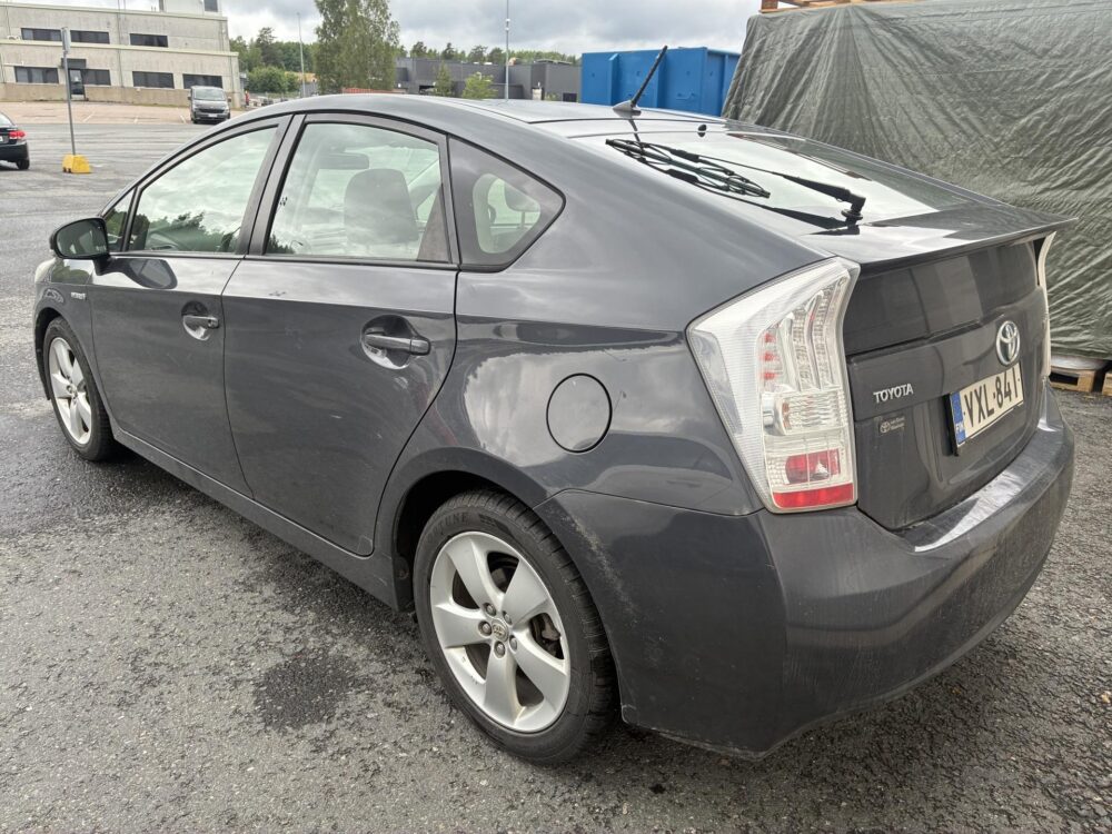 Toyota Prius 3