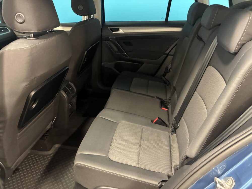 Volkswagen Golf Sportsvan 8