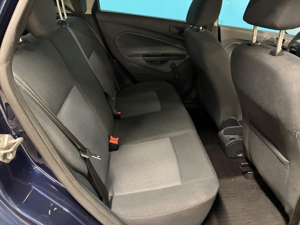 Ford Fiesta 10