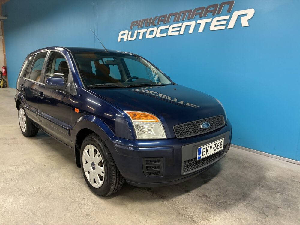 Ford Fusion 6