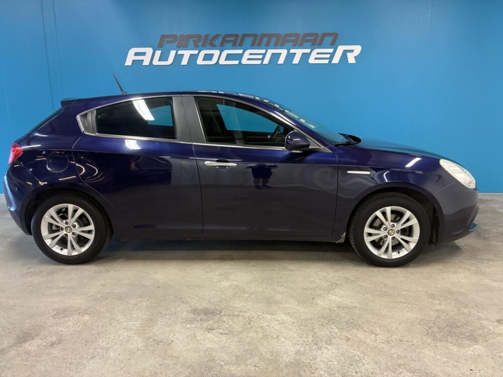 Alfa Romeo Giulietta 5