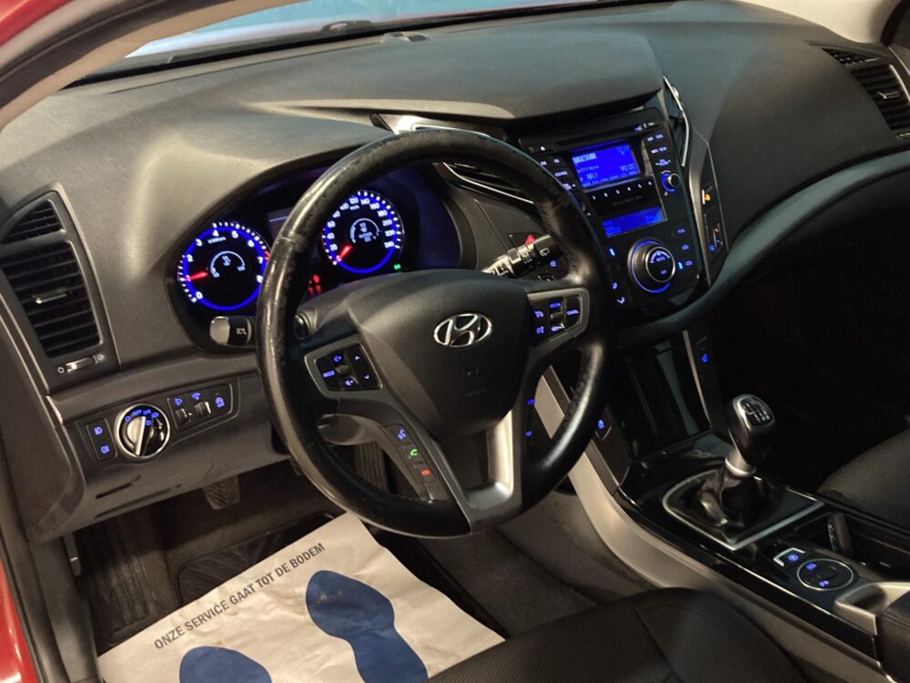 Hyundai i40 11