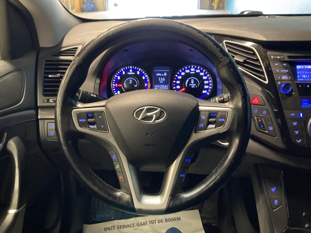 Hyundai i40 13
