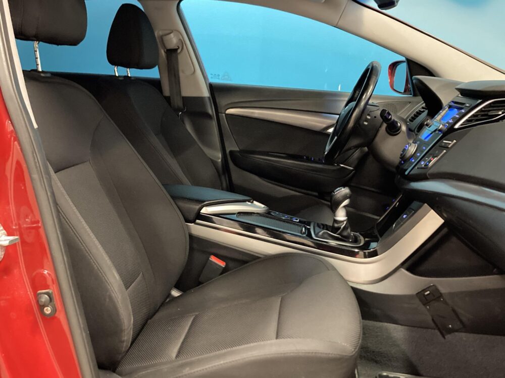 Hyundai i40 9