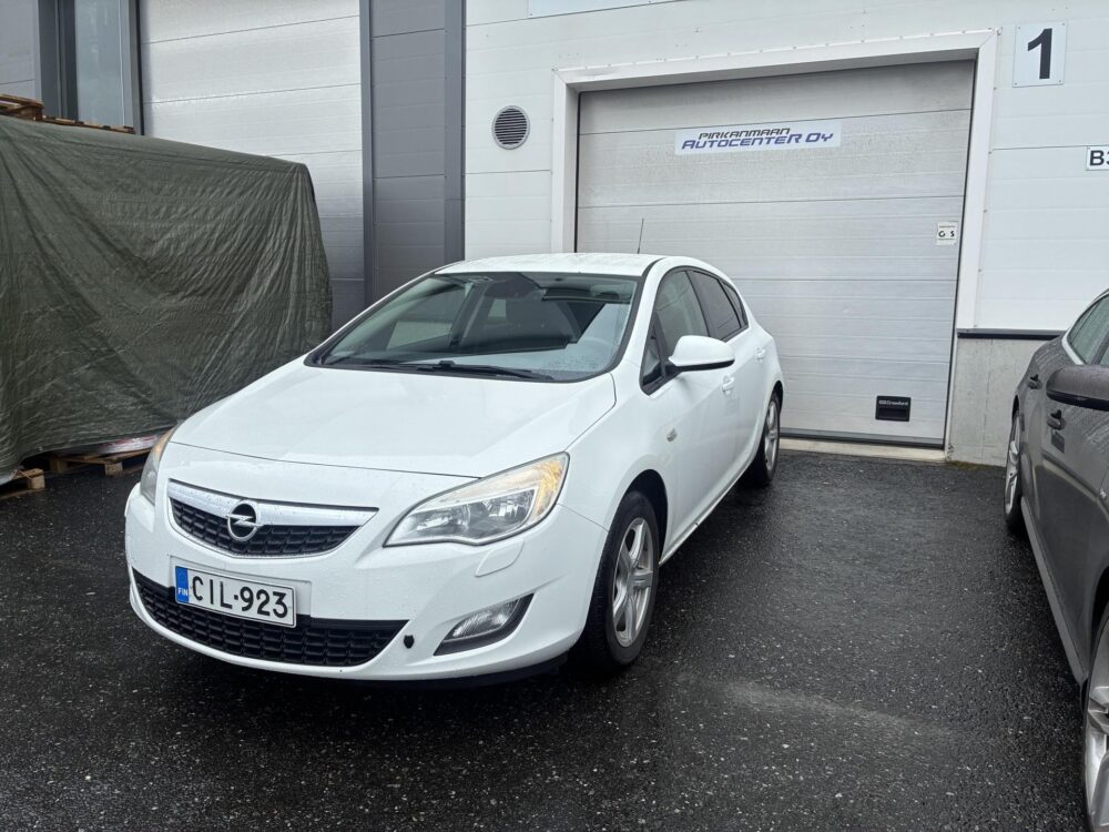 Opel Astra 1